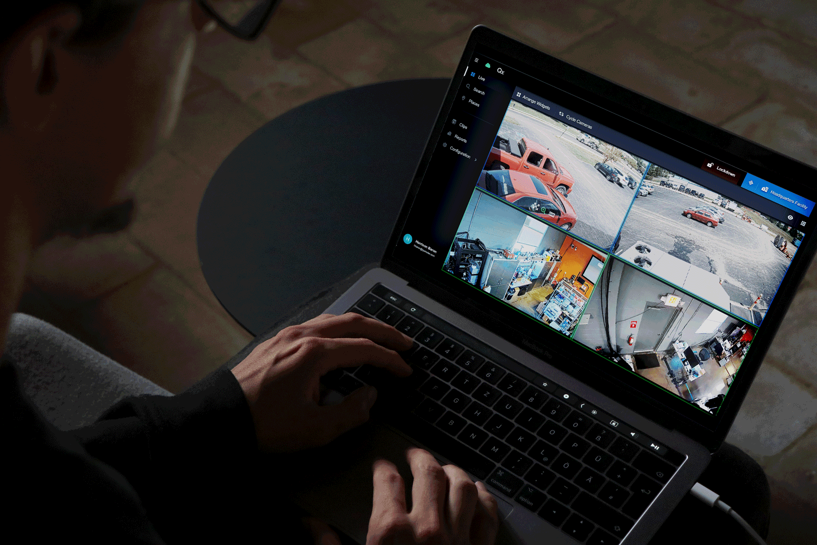 macbook-mockup-1600